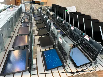 Une grande collection of MacBook Pro, iMac and laptops Beaucoup des choix disponibles Plus que 150 l...