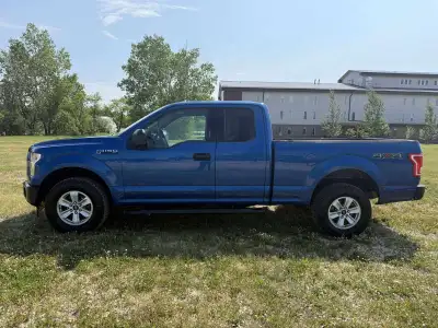 2017 F150 XLT Super Cab CLEAN TITLE Comes with 8month/ 8000km powertrain warranty that can be used C...