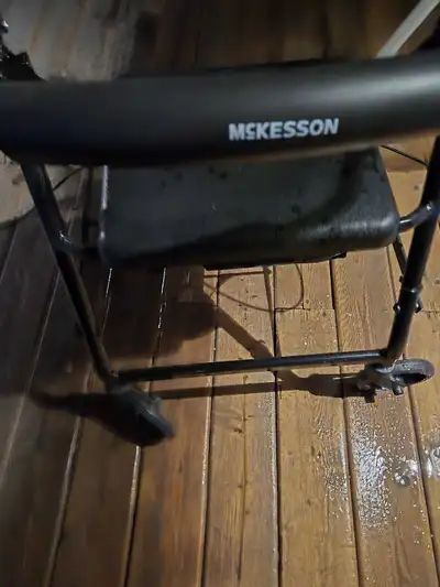 Euc little walker Folds up to go into car trunk, light weight Sturdy, good locking brakes, holds up...