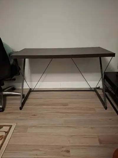 Médium Brown Desk, View more