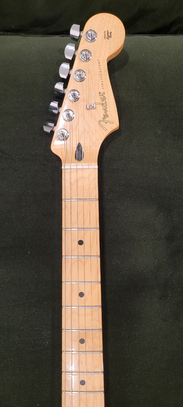 Fender Player Strat Plus Top in Guitars in Oshawa / Durham Region - Image 2