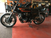 motocycle 750 Supersport