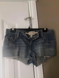 Abercrombie & Fitch / Sz 6 / BN