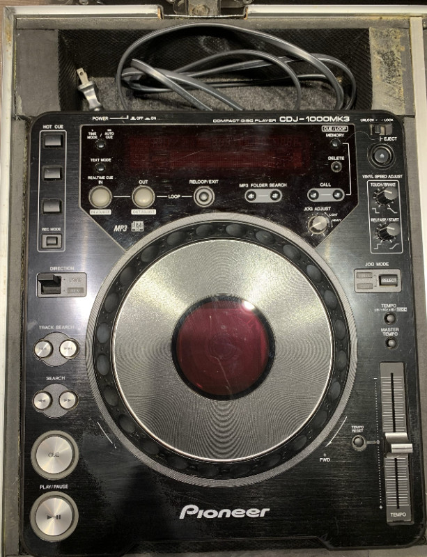 DJ Equipment - Pioneer CDJ mk3 1000, DJM 600, Odyssey Road Case dans Équipement pour DJ et sonorisation  à Ville de Montréal - Image 2