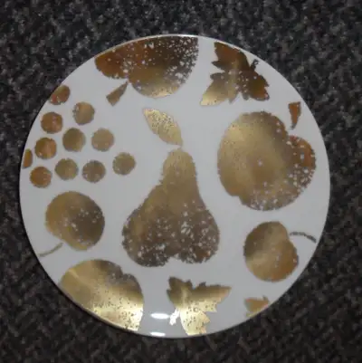 NEW Set of Four Crate & Barrel 8⅜″ Gold Fruit Plates JAPAN, View more