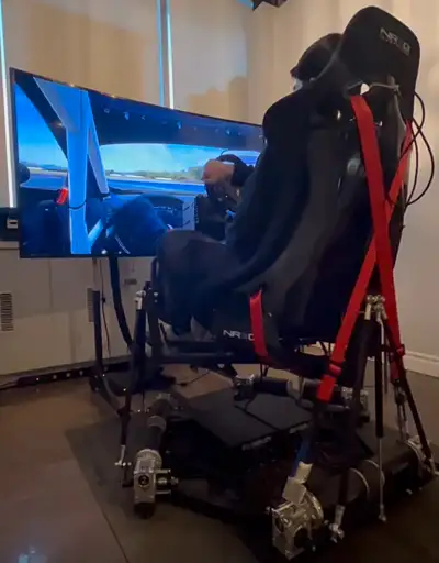 Penta q cafe 8333 kennedy road markham Unit 2019 6DOF FULL MOTION sim racing rig to play ac and acc...