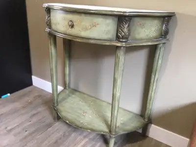 Green entryway/ decorative table for sale. Pickup in Fernie BC.