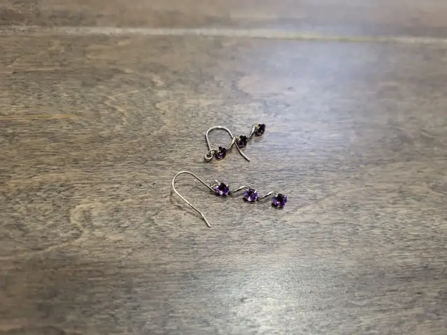 Brand New 10KT White Gold Amethyst Earrings For Sale in Jewellery & Watches in London - Image 5