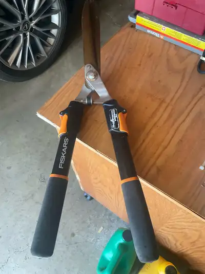 fiskars hedge trimmer, View more