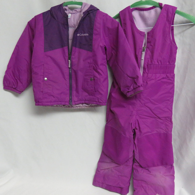 Columbia Girls 2 Pce Snowsuit Hot Pink Size 4 Years in Clothing - 4T in Red Deer