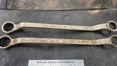set of 12 point pipefitter , welder , ironworker ,mechanics wrench set , size 1 1/8" and 1 3/8" 1 7/...