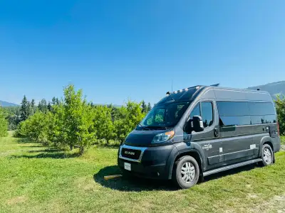 VR classe B Safari Condo MX 18 2020 85 750 km 118 000 $ Acheté neuf en octobre 2020 Châssis Dodge Ra...