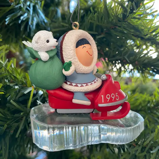 1995 Frosty Friends Hallmark Keepsake Ornament (#16 in series)62863257476481121