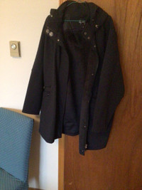 Women’s coats, 1 x 2xl and 1 x 3xl