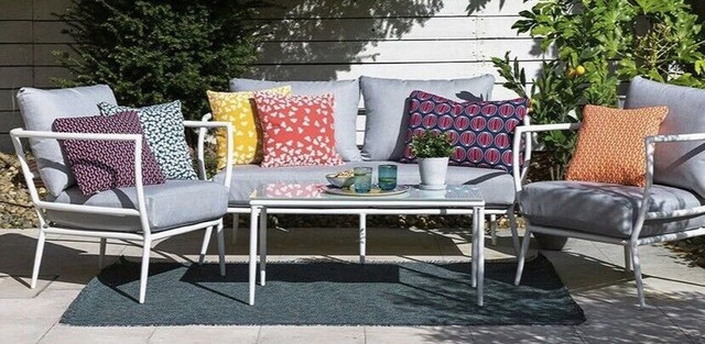 Outdoor cushions and pillows/ custom made in Patio & Garden Furniture in Oakville / Halton Region - Image 2