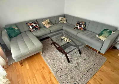 sofa sectionnel moderne à vendre comme neuf , View more