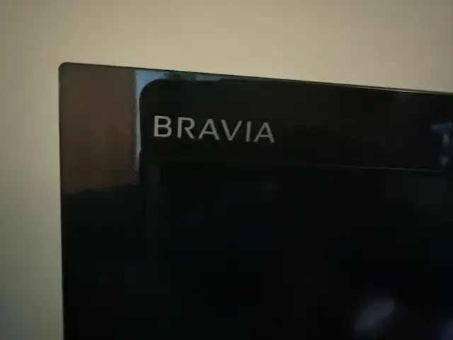 Sony BRAVIA 40 inch LCD Television in TVs in Ottawa - Image 3
