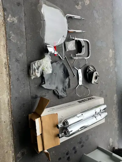 All from an 05ElectraGlide Twin Cam, KN breather, front and rear bumper trim, rear seat handles, muf...