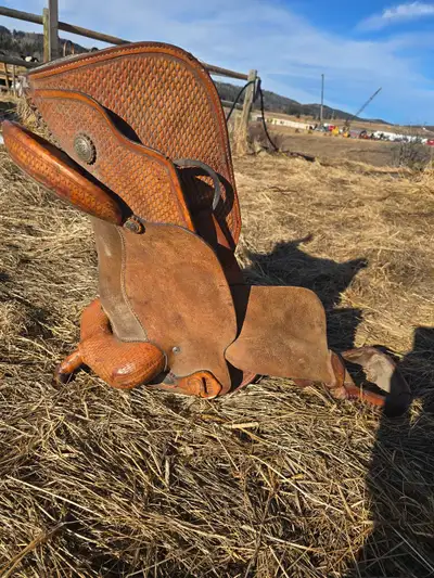 Western Saddle, View more