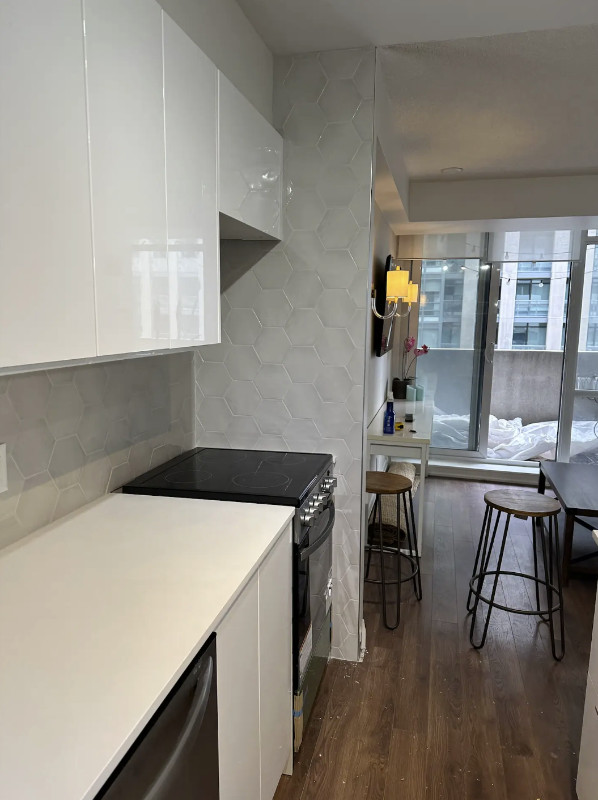 2 Bedroom Condo Rental - Liberty Village in Long Term Rentals in City of Toronto - Image 2