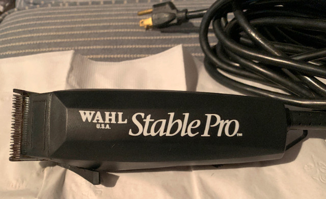 WAHL Pro horse clippers in Equestrian & Livestock Accessories in Brantford