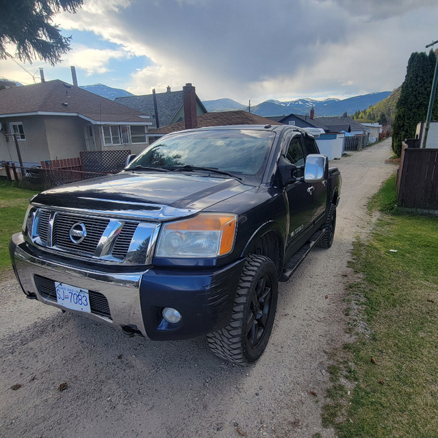 2010 NISSAN TITAN in Cars & Trucks in Nelson - Image 2