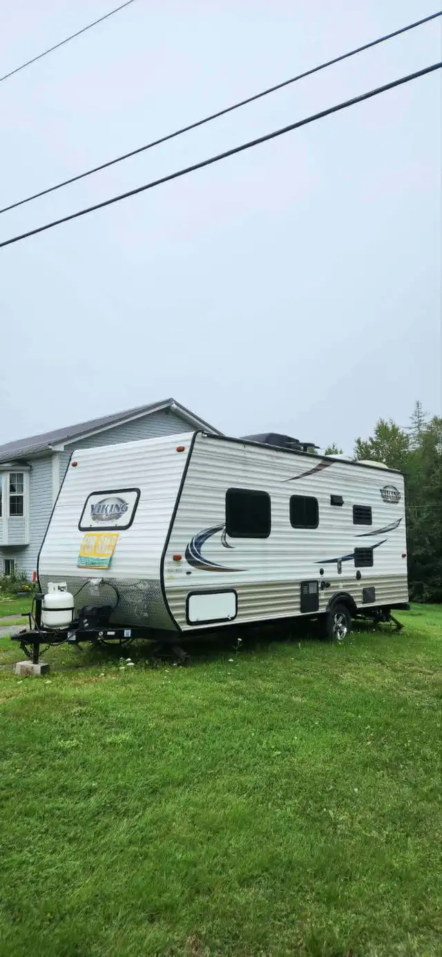 2018 Viking Travel Trailer in Travel Trailers & Campers in Bridgewater - Image 2