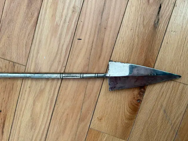 Flèche / carreau décoratif médiéval – 31 pouces in Arts & Collectibles in Laurentides - Image 3