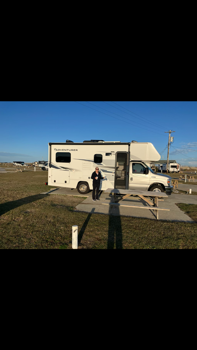 2021 Ford E350 Adventurer 23RB Motorhome located in Cobourg 71,800 kms. 24 feet long This is a 4 sea...