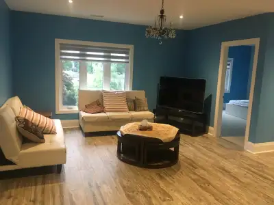 Furnished room ensuite Private Bathroom Near Yonge Finch Subway