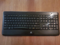 Logitech K800 Keyboard (wireless)