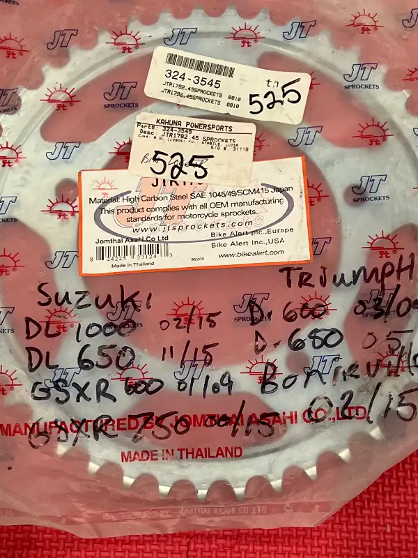 Suzuki GSXR 750 DL Triumph Daytona 600 650 Bonneville JTR1792.45 in Other in Barrie - Image 6