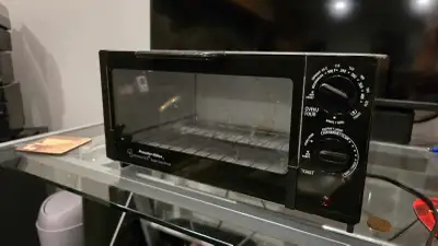 Proctor-Silex Ovenmaster Toaster Oven/Broiler, View more