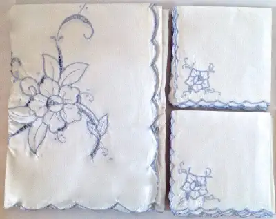 Vintage Collection. Grande nappe et serviettes de table. Coton L, View more