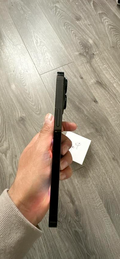 iPhone 14 Pro Max 256gb **Airpods Pkg + Delivery**, View more