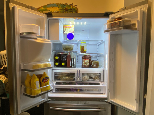 Refrigerator  in Refrigerators in Saskatoon - Image 2