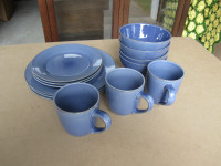 Thomsom Pottery Dinnerware Set Plates Mugs Blue