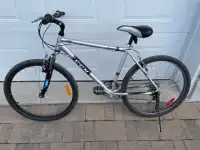 Vélo 26 Pouces / 26 Inches Bike CCM