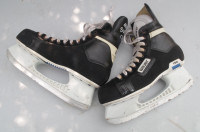 Bauer Supreme Classic - 100's Ice Skates - Size 8