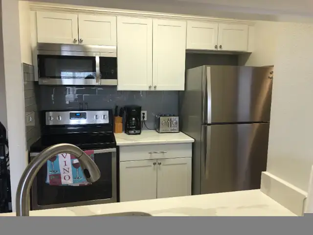 Clearwater Beach Luxury Resort Style Condo in Florida in Canada - Image 4