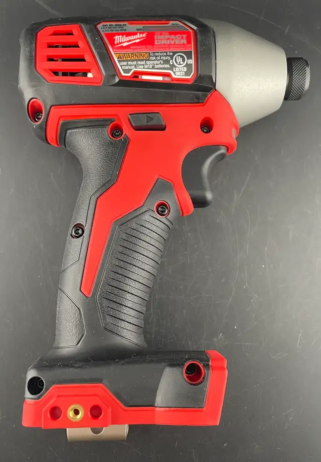 MILWAUKEE 2656-20 1/4” HEX IMPACT in Power Tools in City of Toronto - Image 2
