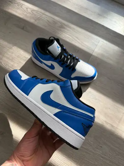 Nike Jordan 1 royal blue shoes NEW , View more