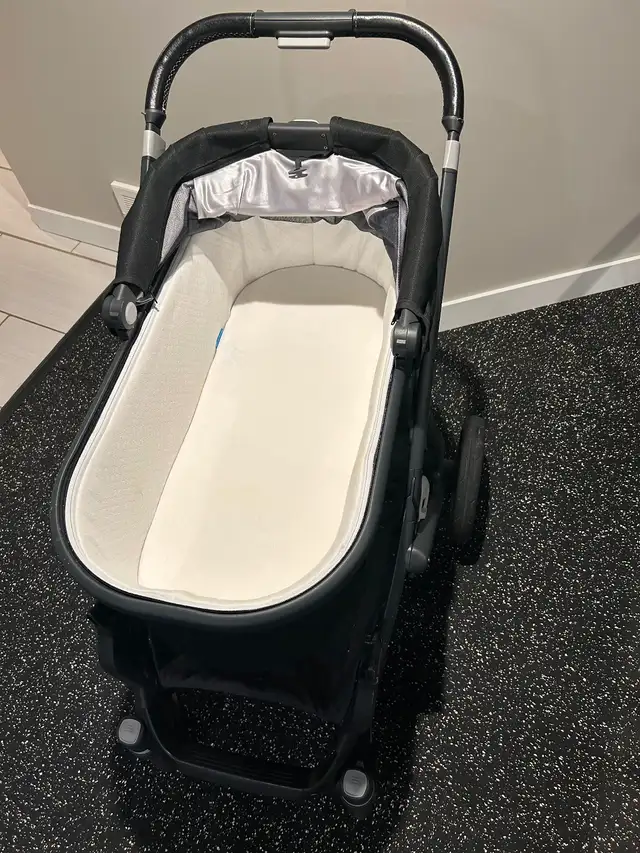 UppaBaby Version 1 Crib in Cribs in Calgary - Image 8