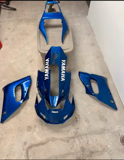 $ 400.00 OBO Complete OEM set (screws and bolts not included) Original color scheme and decals. Mino...