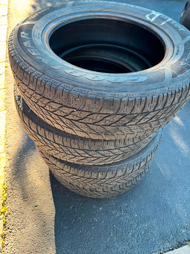 Goodyear Winter tire 225/65/R17 in Tires & Rims in Gatineau