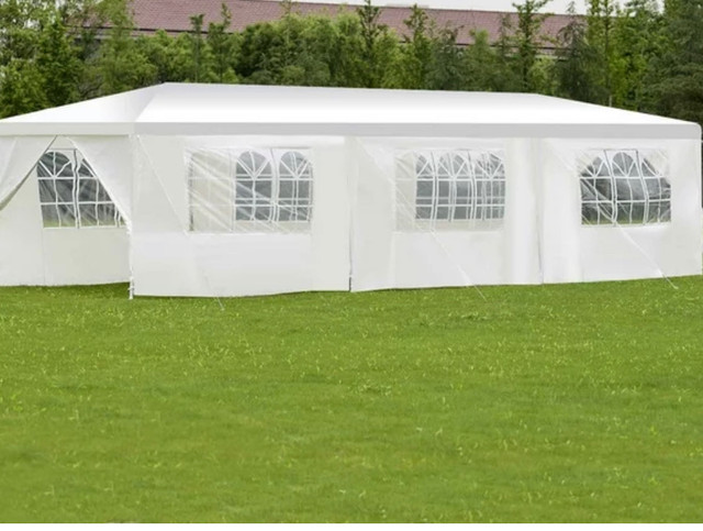 Wedding tent NEW  in Outdoor Décor in Bedford