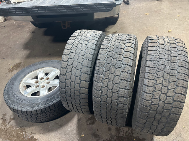 17 inch GMC rims with good tires  in Tires & Rims in Mississauga / Peel Region - Image 2