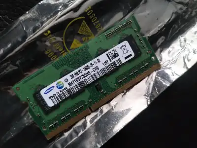 Samsung 2GB DIMM 1333MHz PC3-10600S SDRAM Memory M471B5773DH0, View more
