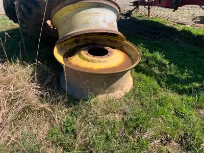 42” bolt on rims