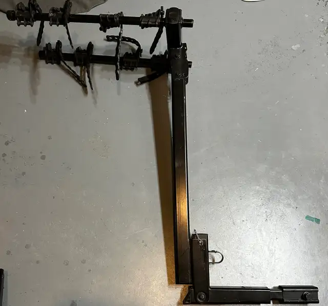 Thule bike rack for 4 bikes in Clothing, Shoes & Accessories in Laurentides - Image 3